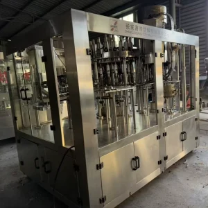 Automatic PET Bottle Filling Machine for Juice and Water, 2,000-10,000 BPH, Washing Filling Capping Monoblock Line