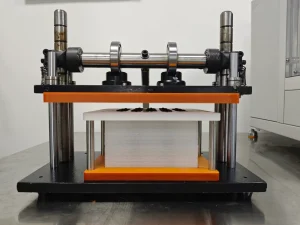 Electric-Driven Manual Thick Oil Bottle Capping Machine