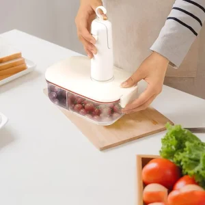 Manufacturer Kitchen Mini Handheld Heat and Vacuum Sealer for Food Containers and Film