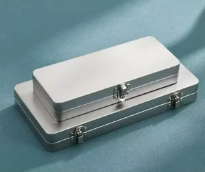 Metal Casting Rectangular Colored Pencil Gift Box Retro Design Large Capacity Storage